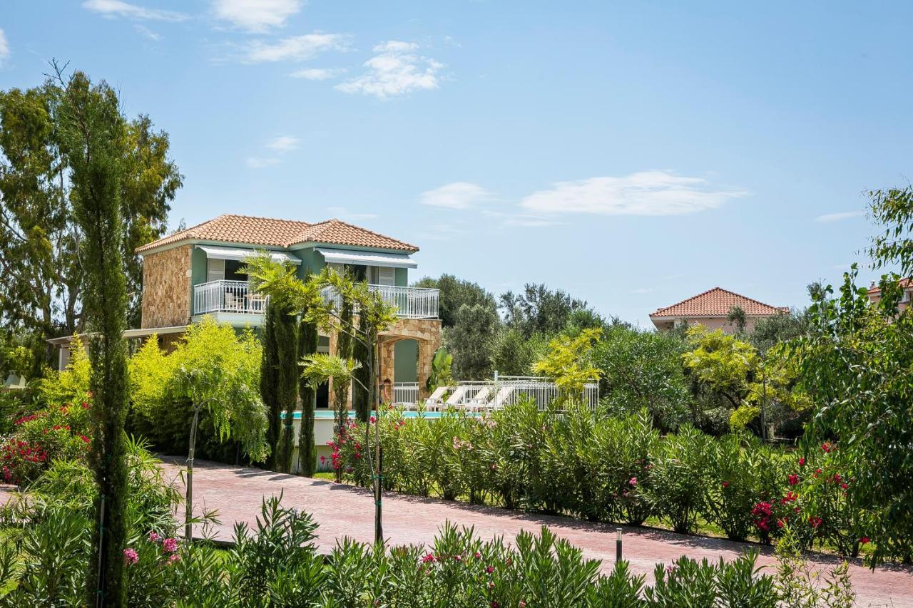 Afrodite Luxury Villa Svoronata Exterior photo