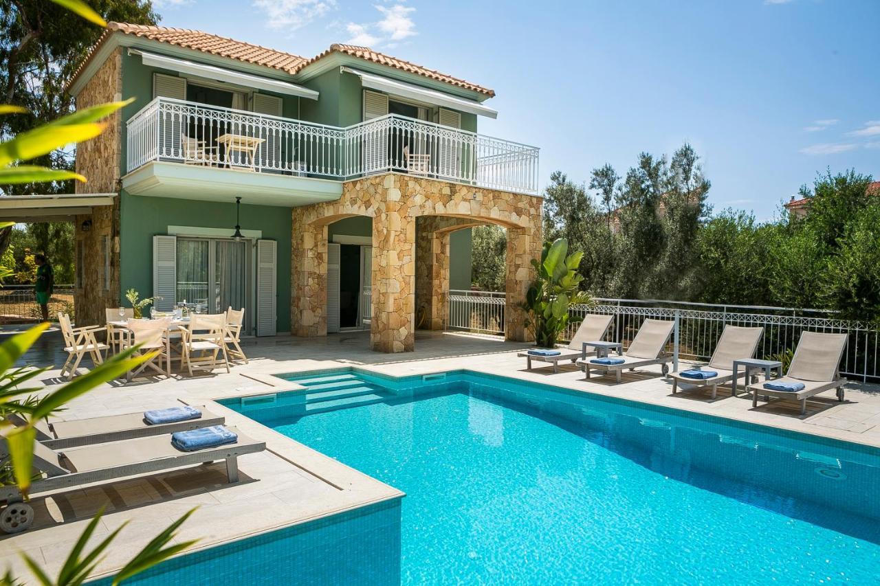 Afrodite Luxury Villa Svoronata Exterior photo